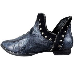 Villa Wang Studded Slip On Gray Western Booties Size 7.5